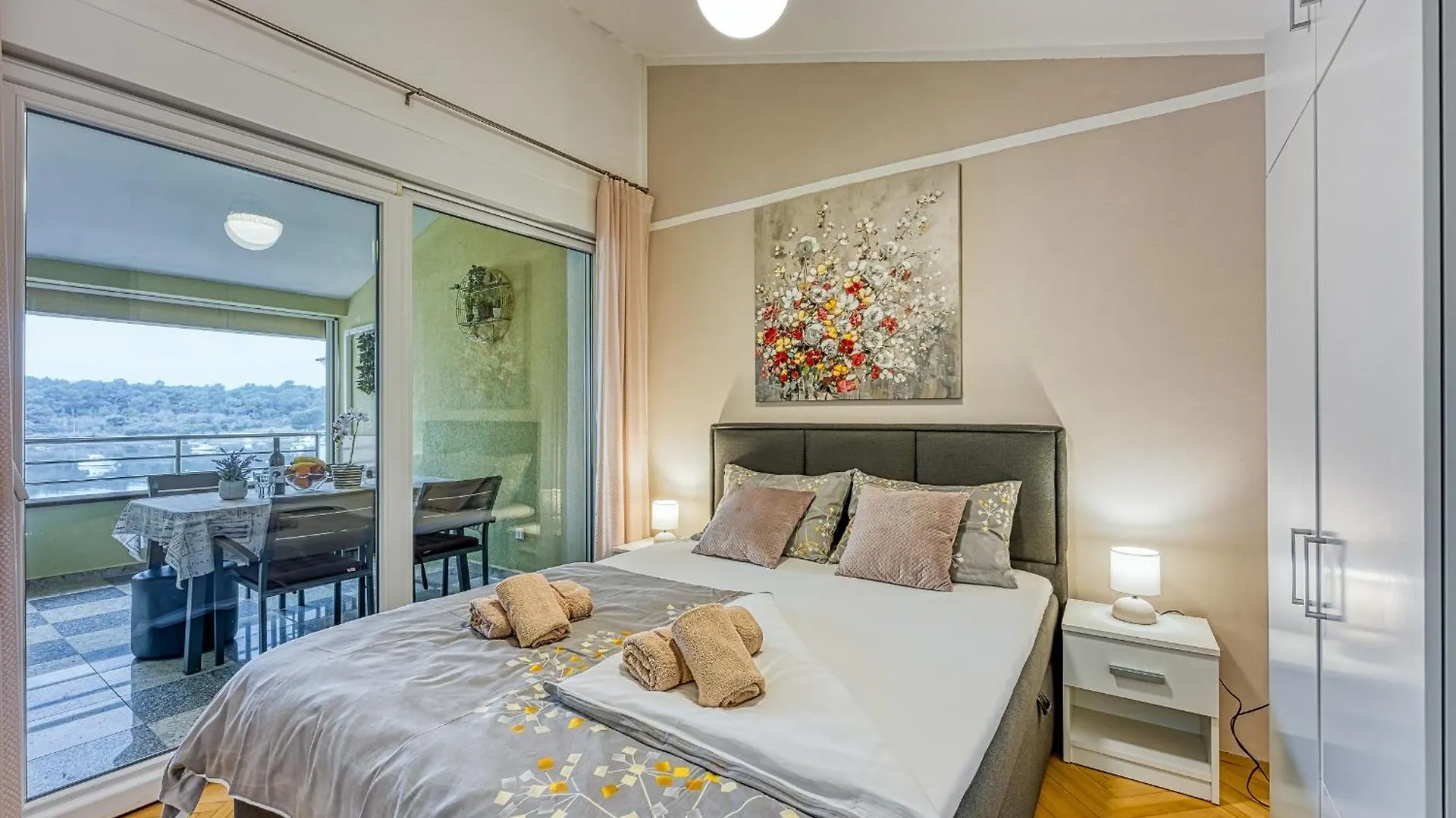 Apartman Nika - Medulin Apartment 0*,